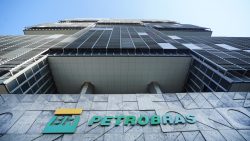 mesmo-condenada-na-justica,-petrobras-manteve-chefes-acusados-por-funcionarios-de-assedio-moral