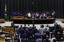 pl-das-fake-news:-cinco-deputados-do-am-votaram-pela-urgencia-do-projeto