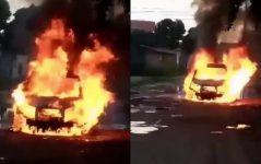 carro-pega-fogo-no-meio-da-rua-e-fica-destruido;-video