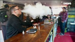 juul,-empresa-de-vaping,-vai-pagar-r$-2,3-bilhoes-em-acordo-judicial-com-seis-estados-e-uma-cidade-dos-eua