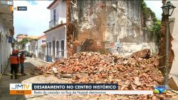 resto-de-casarao-desaba-no-centro-historico-de-sao-luis;-partes-do-imovel-comecaram-a-cair-na-segunda-feira-(10)