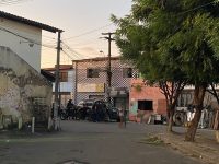 seis-pessoas-sao-baleadas-no-bairro-sapiranga,-em-fortaleza;-uma-crianca-esta-entre-as-vitimas