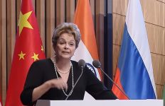 dilma-toma-posse-como-presidente-do-banco-do-brics