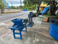 feira-camponesa-leva-casa-de-farinha-para-praca-em-maceio-e-produto-e-feito-na-hora