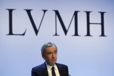 bernard-arnault,-homem-mais-rico-do-mundo,-ganha-us$-11-bilhoes-em-um-dia-com-resultados-da-lvmh