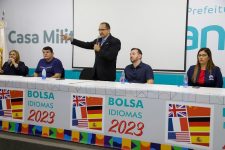 bolsa-idiomas-tem-mais-de-cinco-mil-inscricoes-em-sete-horas-de-funcionamento-em-manaus