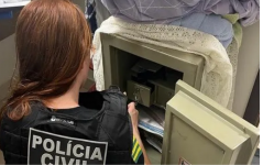 policia-bloqueia-r$-56-milhoes-em-bens-e-cumpre-mandados-de-busca-e-apreensao-contra-grupo-suspeito-de-fraudes-na-saneago