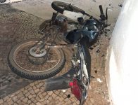 jovem-de-28-anos-morre-apos-colisao-entre-motocicletas-em-cruzamento-no-centro-de-parapua