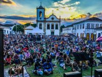 bourbon-festival-reune-artistas-nacionais-e-internacionais-em-paraty