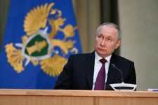 putin-sanciona-lei-na-russia-que-criminaliza-quem-foge-da-convocacao-militar