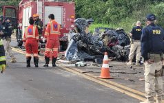 video-mostra-batida-entre-carro-e-caminhao-que-matou-madrasta-e-enteado-em-marilia