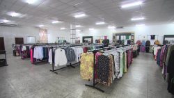 moda-consignada:-empreendedoras-contratam-revendedoras-autonomas-para-venda-de-roupas