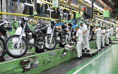 producao-de-motos-tem-alta-de-21,4%-no-polo-industrial-de-manaus,-aponta-abraciclo