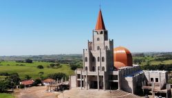 ainda-em-obras,-santuario-de-santo-expedito-recebe-primeira-missa-nesta-quarta-feira