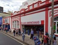 ha-mais-de-10-dias-sem-agua,-americanas-e-interditada-no-centro-de-uberaba