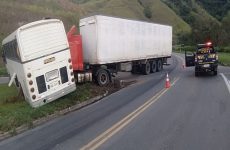 batida-entre-onibus-e-carreta-deixa-pelo-menos-10-feridos-na-br-116,-em-leopoldina