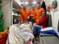 bebe-nasce-dentro-de-ambulancia-dos-bombeiros-a-caminho-do-hospital,-no-df