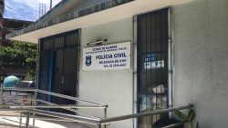 motorista-que-atropelou-cachorro-de-proposito-no-jaragua,-em-maceio,-depoe-a-policia